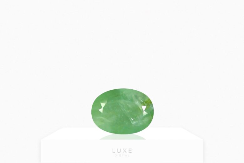 green gemstones jade review - Luxe Digital