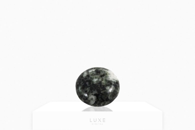 black gemstones black preseli bluestone review - Luxe Digital