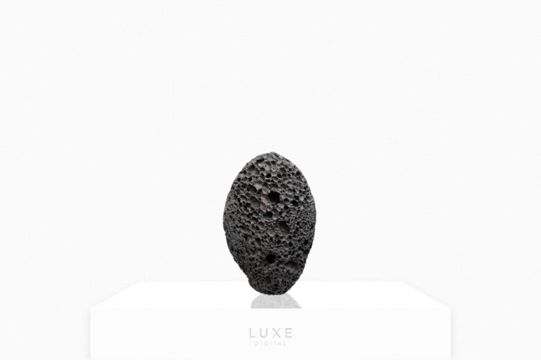 black gemstones black scoria review - Luxe Digital
