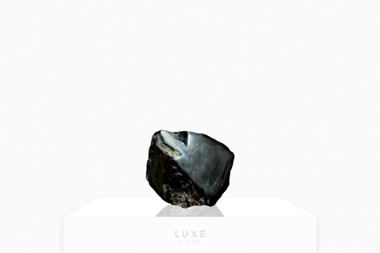 black gemstones black shamanite calcite review - Luxe Digital