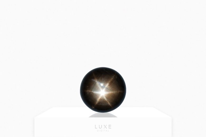 black gemstones black star sapphire review - Luxe Digital