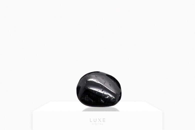 black gemstones black tourmaline review - Luxe Digital