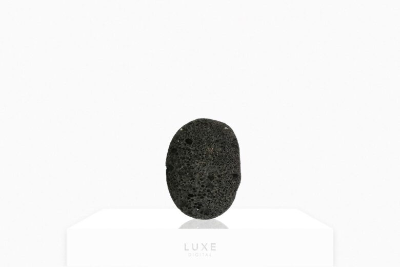 black gemstones lava stone review - Luxe Digital