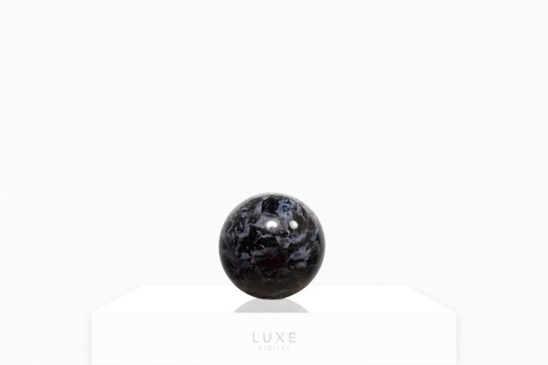 black gemstones black blizzard stone review - Luxe Digital