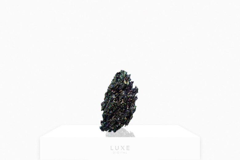 black gemstones black carborundum review - Luxe Digital