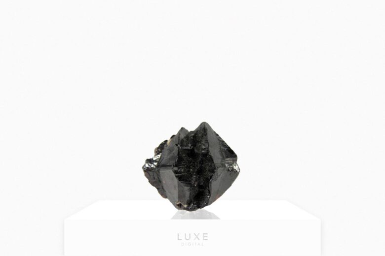 black gemstones black cassiterite review - Luxe Digital
