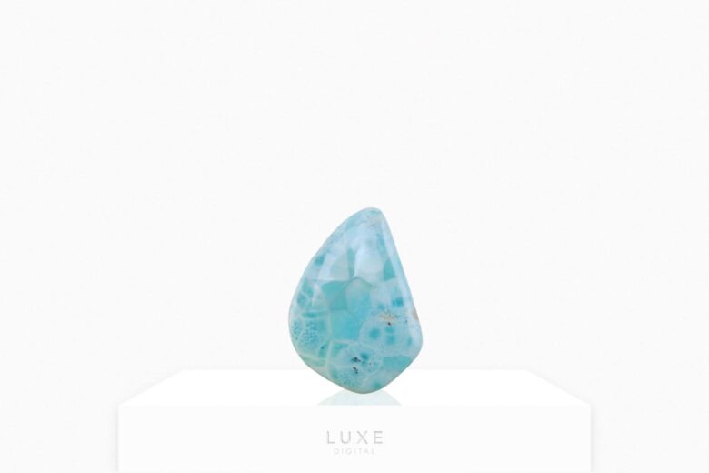 blue gemstones larimar review - Luxe Digital