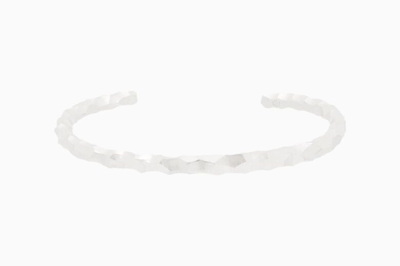 best bracelets men all blues hammered effect cuff review - Luxe Digital