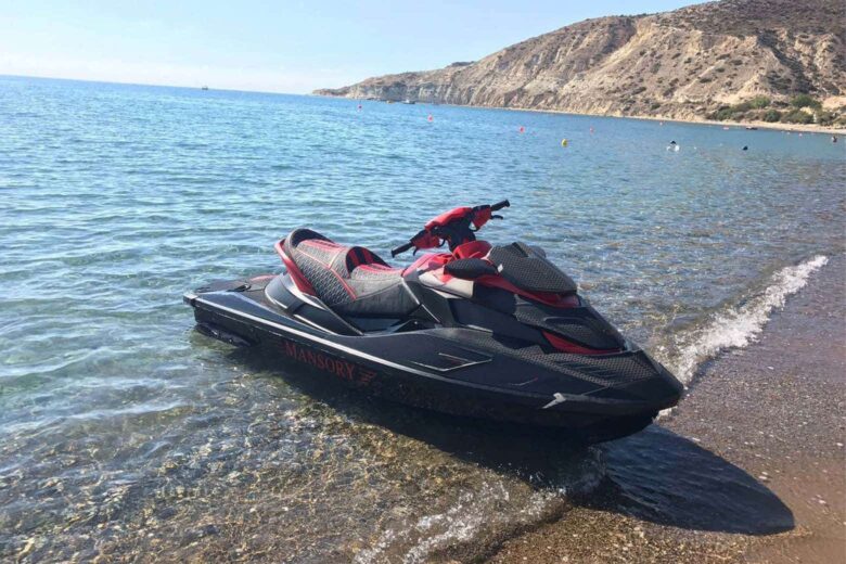 best jet skis mansory black marlin 550 review - Luxe Digital