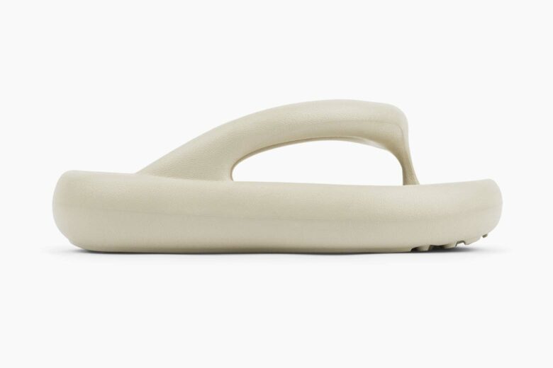 most comfortable flip flops women axel arigato review - Luxe Digital
