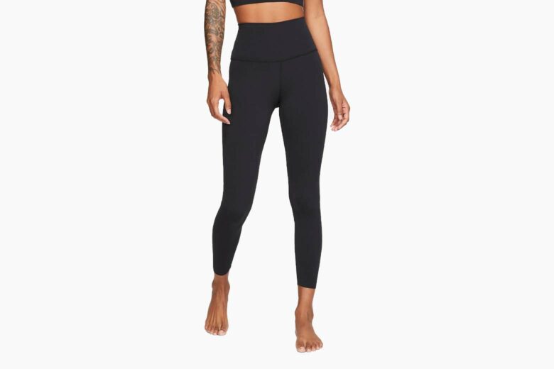 5 Best Print on Demand Yoga Pants (Reviews & Guide) - Lemon Paper Lab