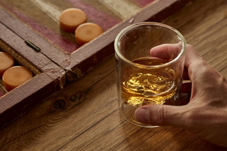 huckberry review whiskey peaks glassware luxe digital