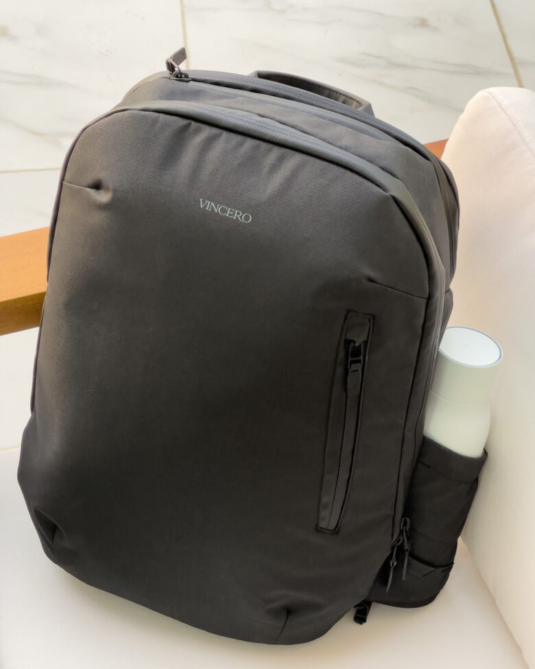 Vincero commuter backpack review bottle - Luxe Digital