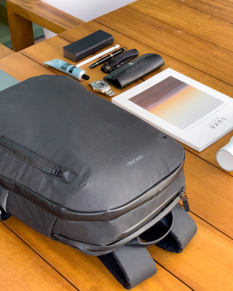 Vincero commuter backpack review size - Luxe Digital