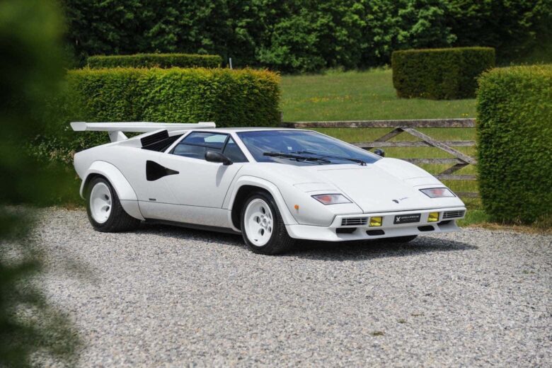 en pahalı arabalar 2023 lamborghini countach