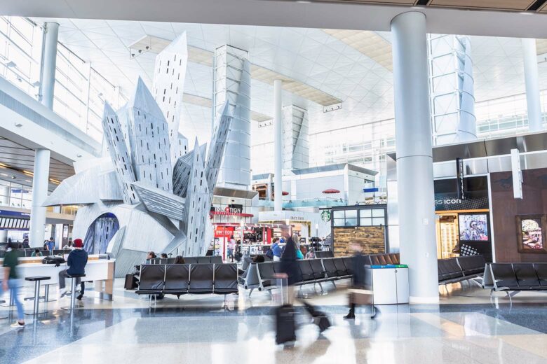 largest airports in the world dallas fort worth international - Luxe Digital