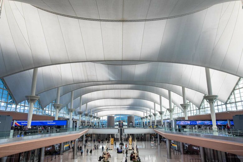 largest airports in the world denver international busiest airport - Luxe Digital