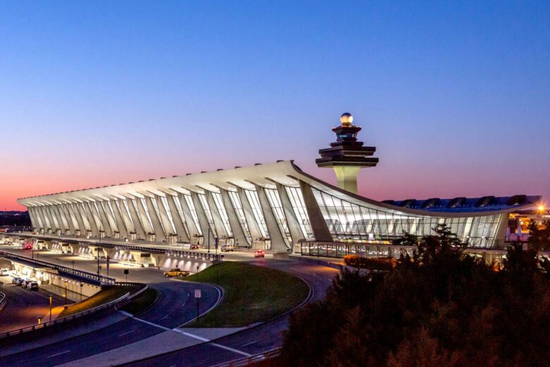 largest airports in the world washington dulles international - Luxe Digital