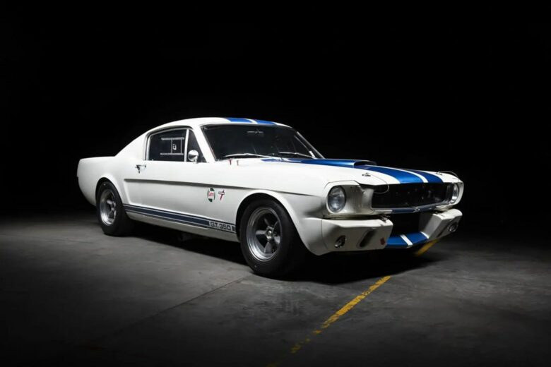 best classic cars vintage Ford Mustang Shelby GT350 - Luxe Digital