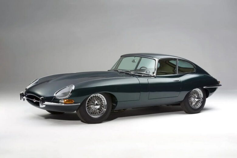best classic cars vintage Jaguar E Type - Luxe Digital