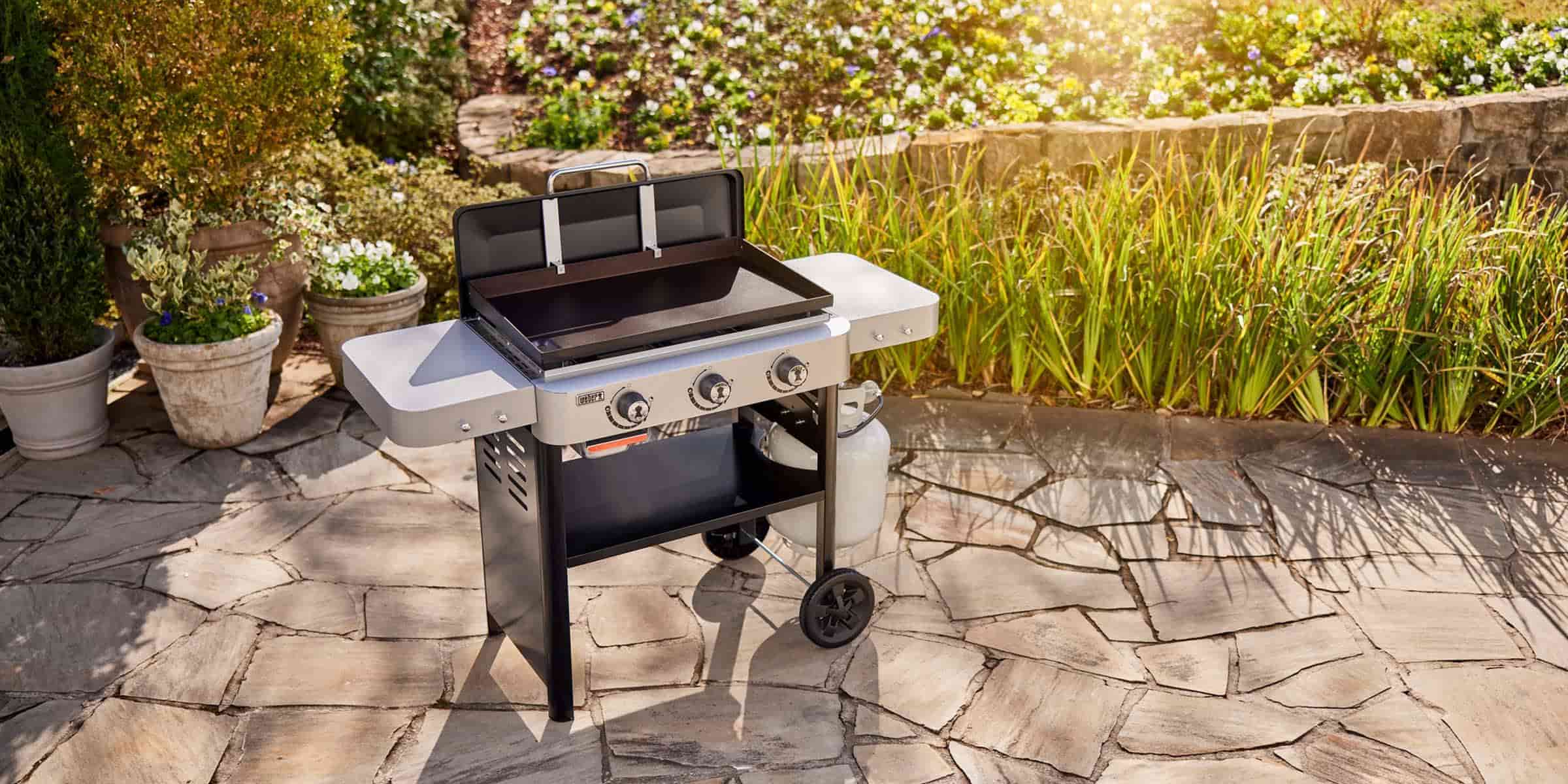 Freestanding vs. Built-in Grills - Ultimate Gas Grill Guide by Griller's  Spot