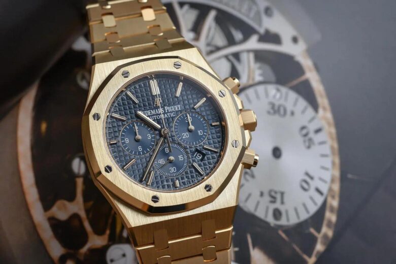 watch materials gold - Luxe Digital