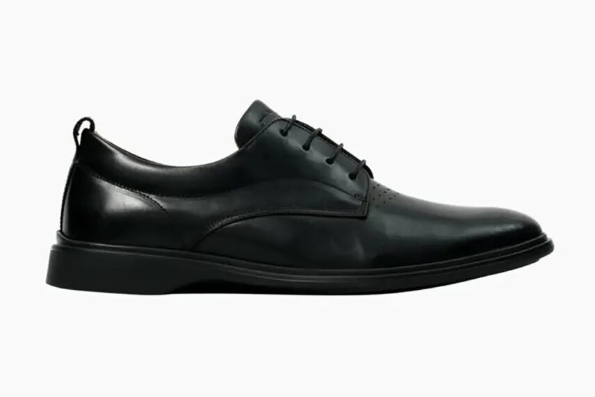 19 Best Men’s Shoes For Standing All Day Comfortably (Guide)