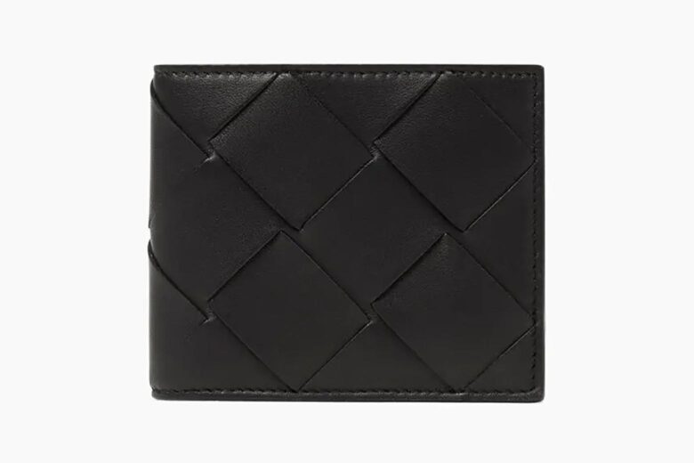 15 Best Luxury Wallets for Men That Add a Stylish Appeal to Your