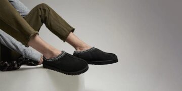 best luxury slippers men ugg - Luxe Digital