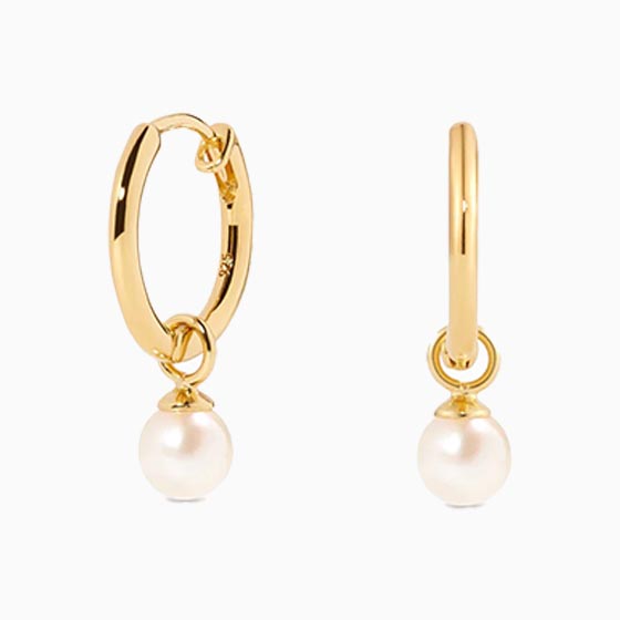best jewelry brands karoline pearl huggie earrings - Luxe Digital