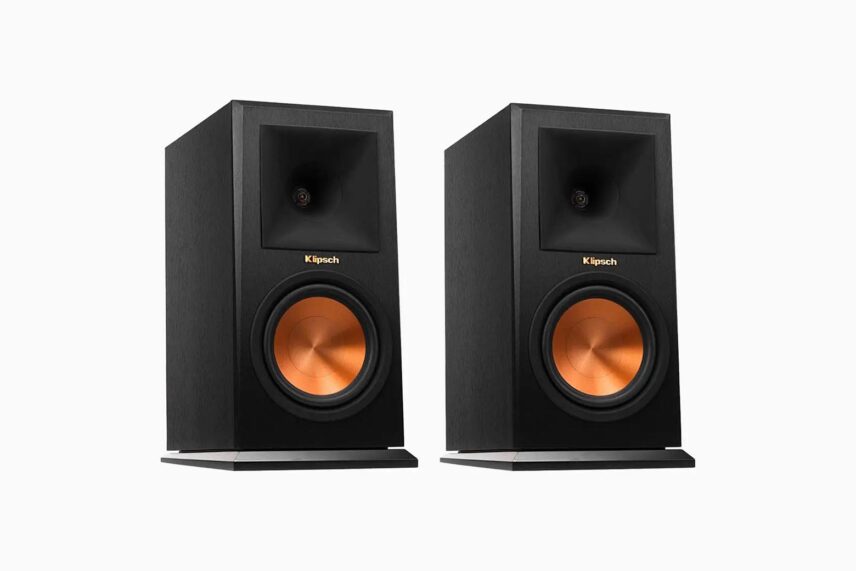 7 Best Bookshelf Speakers For All Budgets (Ranking)