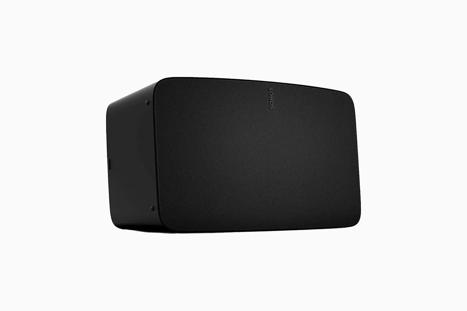 7 Best Bookshelf Speakers For All Budgets (Ranking)