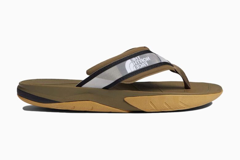 21 Most Comfortable Flip-Flops For Men (Buying Guide)