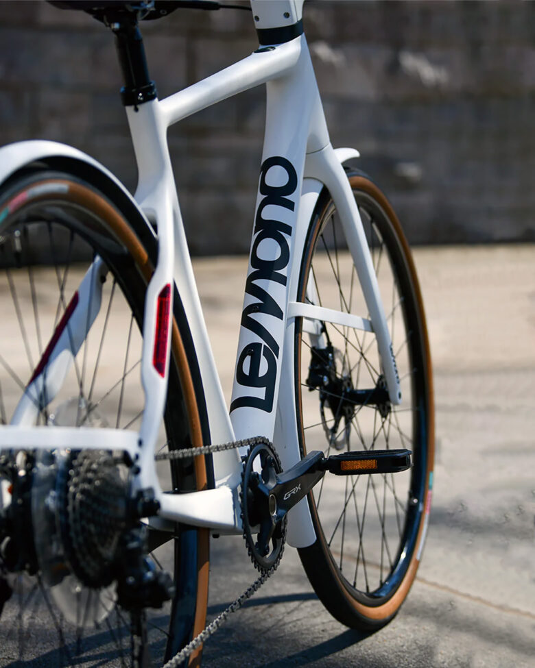 LeMond electric bikes review pedals - Luxe Digital