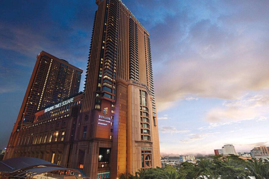 11 Biggest Malls In The World (🛍️ Updated Ranking)