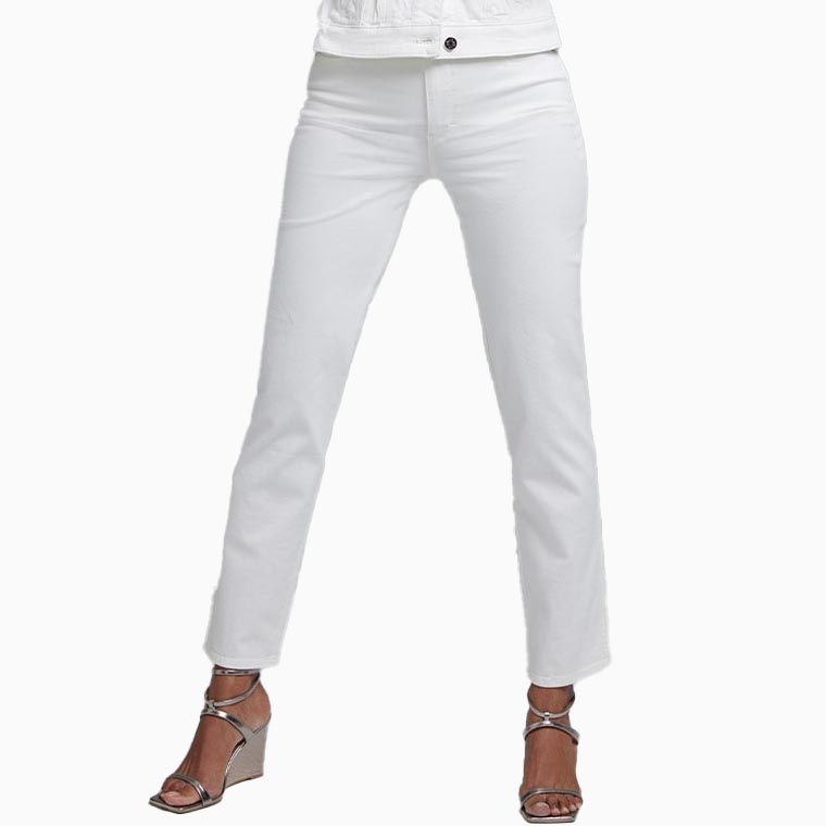 women business casual guide whbm highrise white straight jeans - Luxe Digital