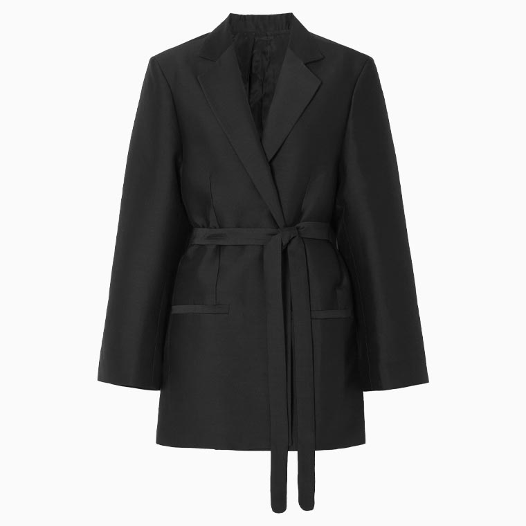 women cocktail attire guide toteme belted cady blazer - Luxe Digital
