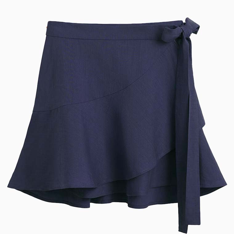 women casual dress code guide cuyana linen wrap mini skirt - Luxe Digital
