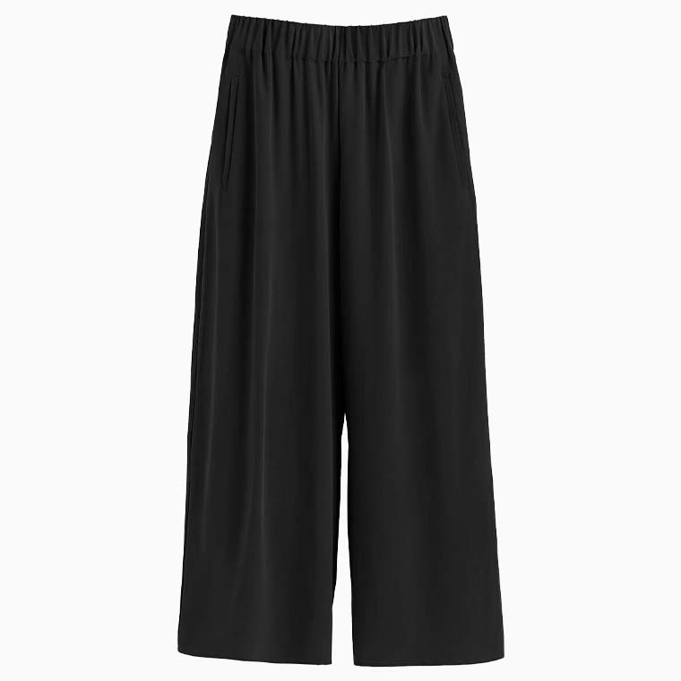 women casual dress code guide cuyana washable silk wide leg cropped pant - Luxe Digital