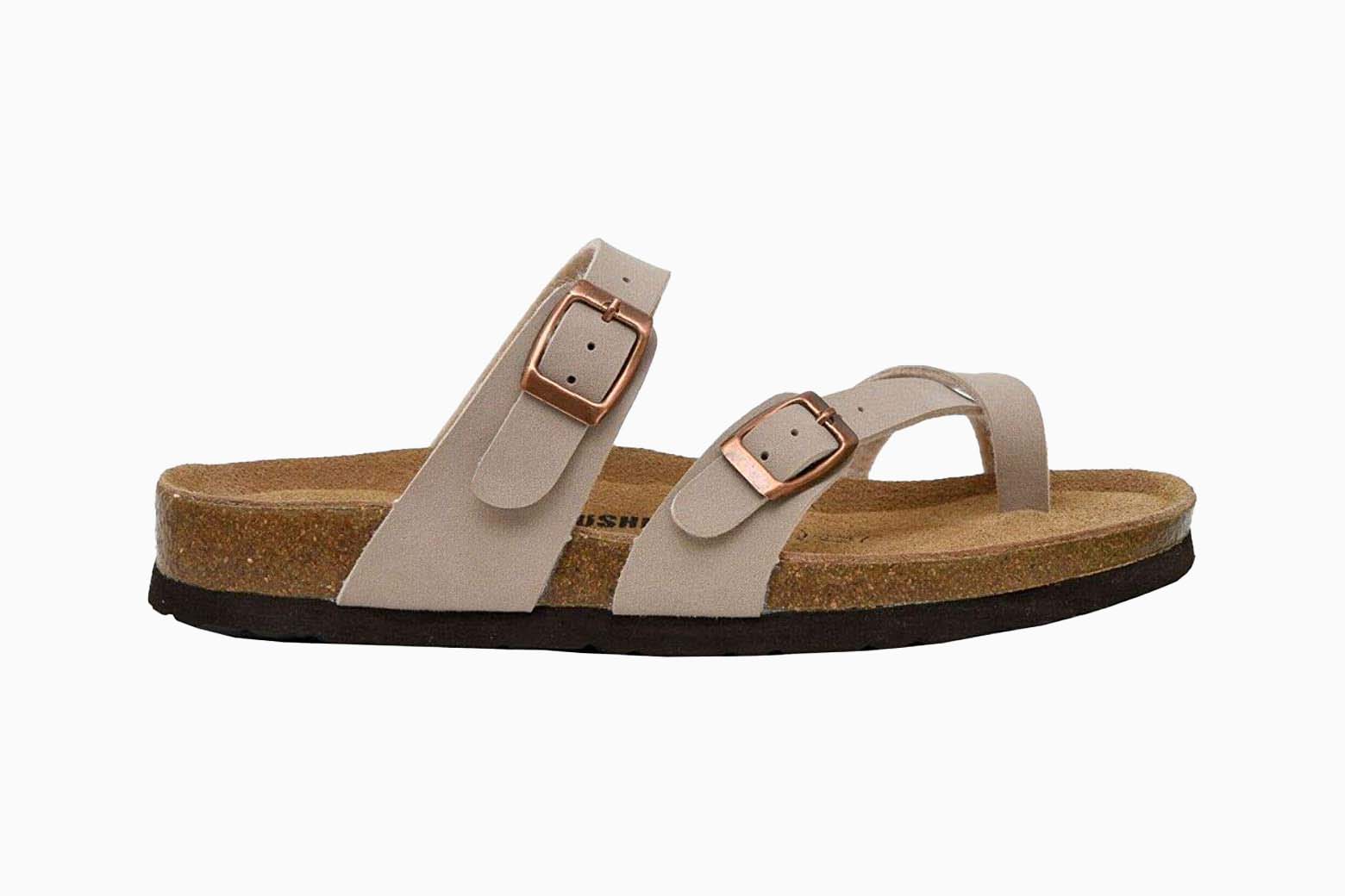 20 Most Comfortable Sandals For Women (Guide)