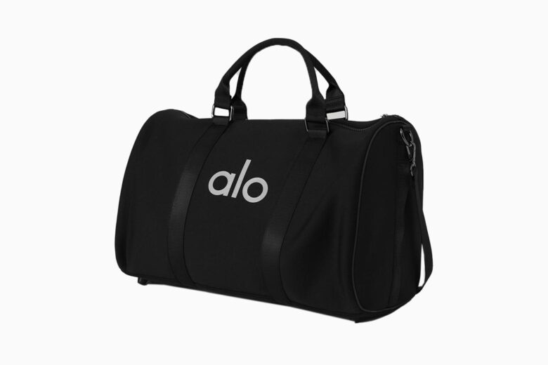 best weekender bags for women alo traverse duffle - Luxe Digital