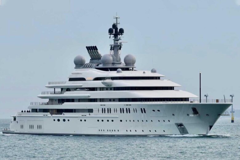 largest yachts opera - Luxe Digital