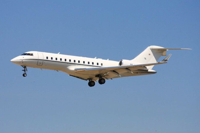 most expensive private jets bill gates bombardier - Luxe Digital