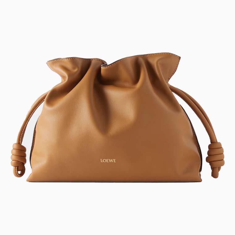 best luxury gifts for women loewe flamenco leather clutch - Luxe Digital