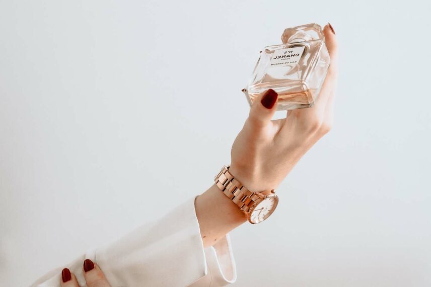 Eau de Toilette vs Parfum The Differences Explained
