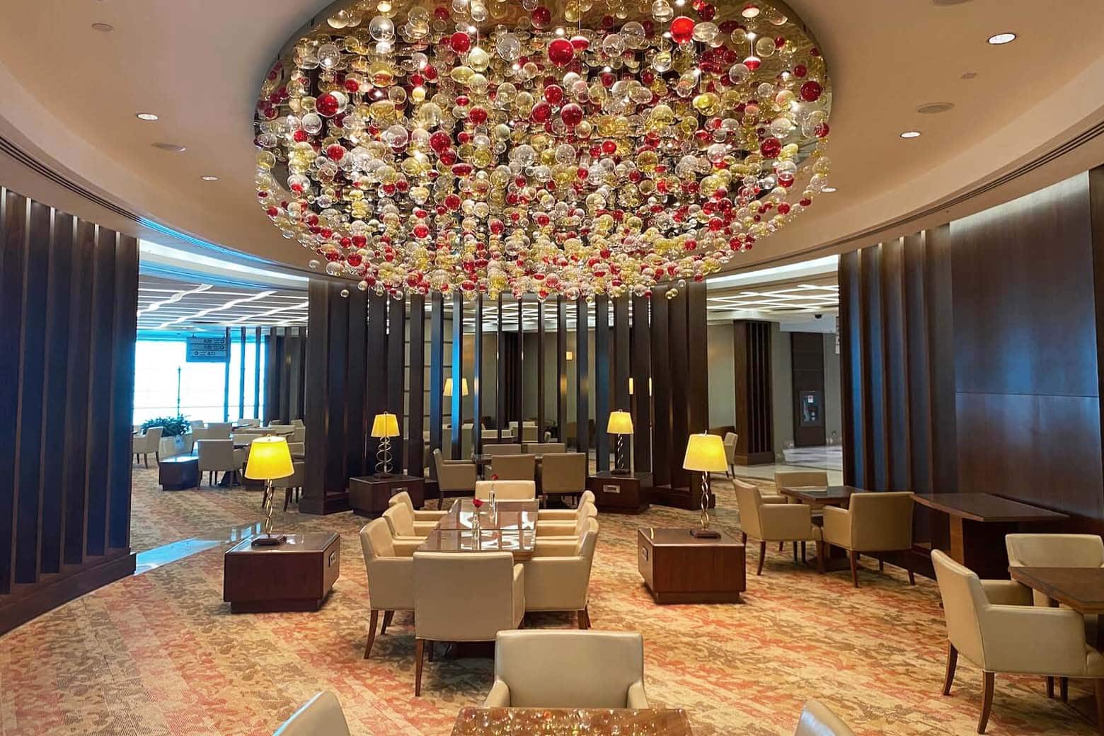 11 Most Luxurious Airport Lounges In The World: Luxe Layovers