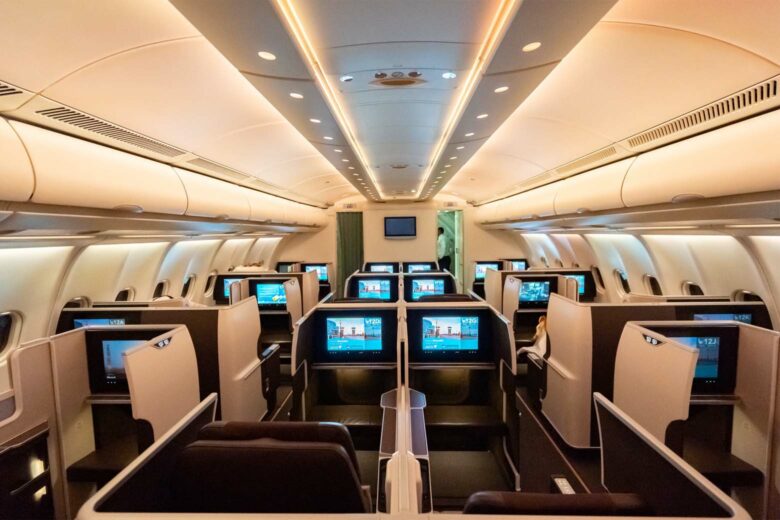 best business class airlines oman air - Luxe Digital