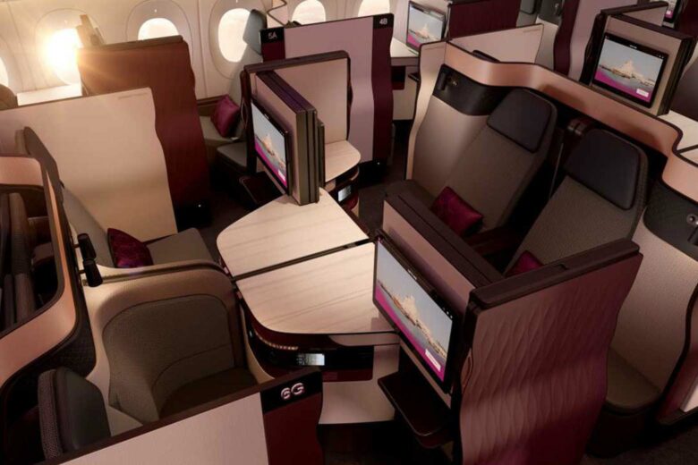 best business class airlines qatar airways qsuites - Luxe Digital