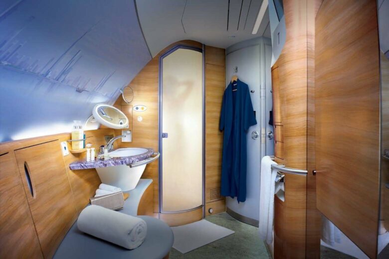 best first class airlines emirates - Luxe Digital