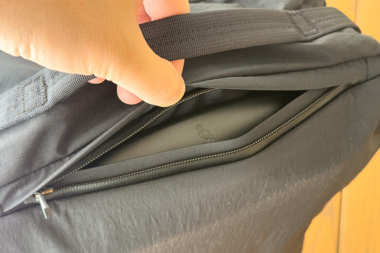 Bellroy Lite Carry-On Review pocket - Luxe Digital